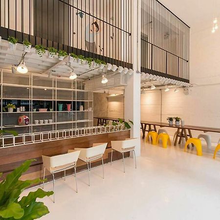 Pastelhouse Hostel (Adults Only) Bangkok Exterior foto